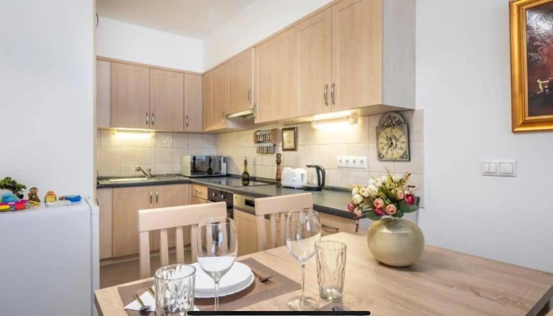 Buda Gem Apartment With Parking Budapest Hungary